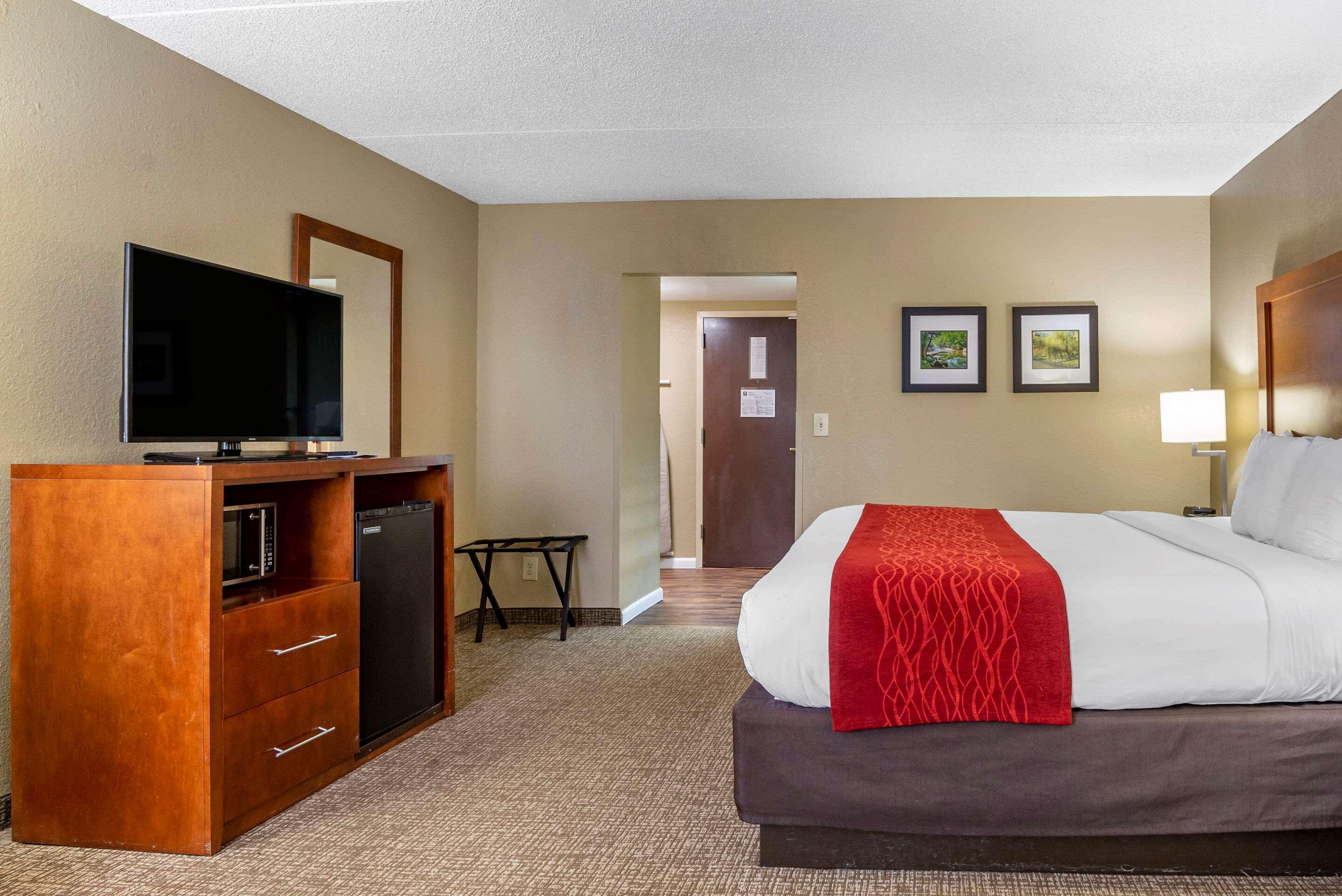 Comfort Inn Matthews / Charlotte מראה חיצוני תמונה