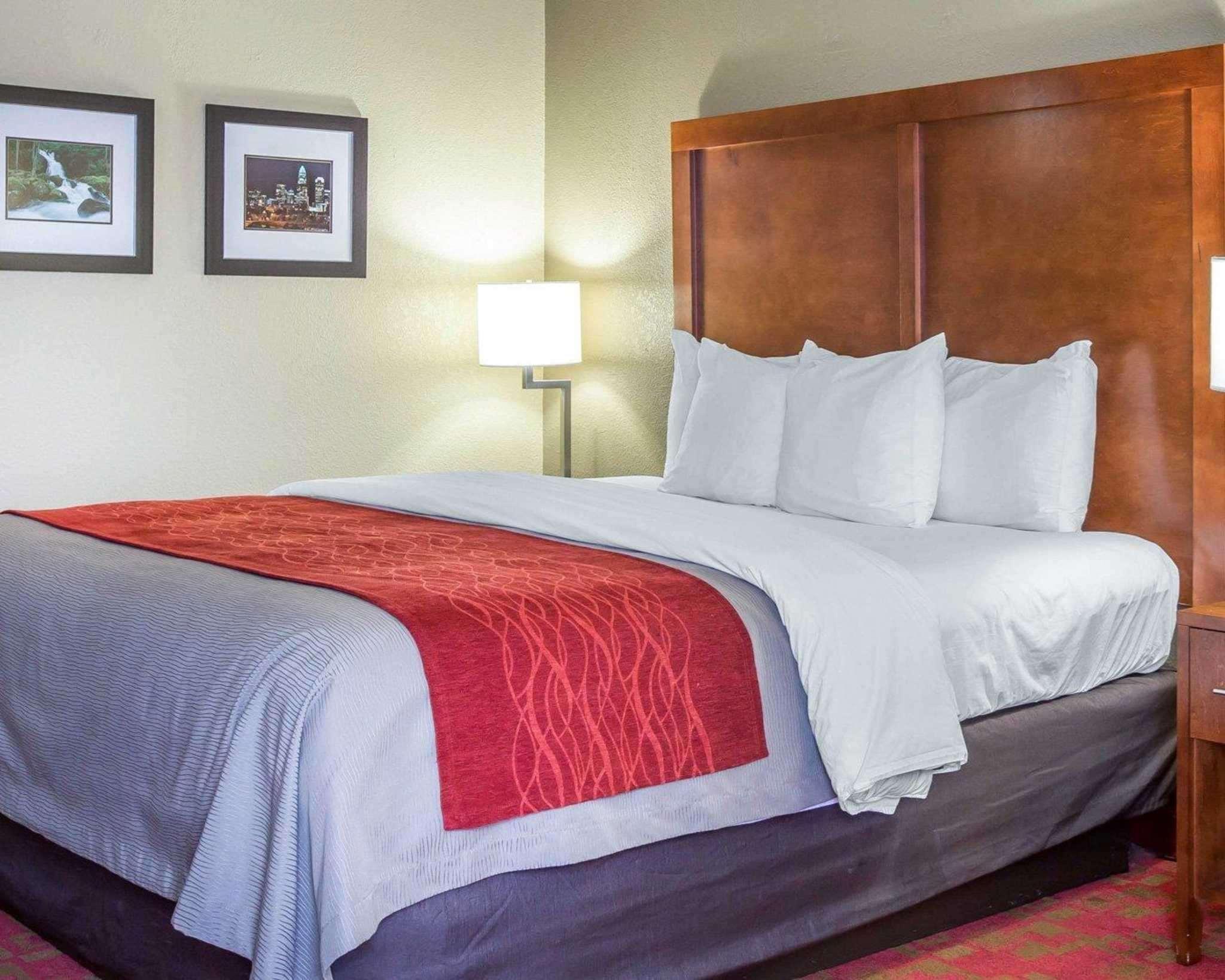 Comfort Inn Matthews / Charlotte מראה חיצוני תמונה