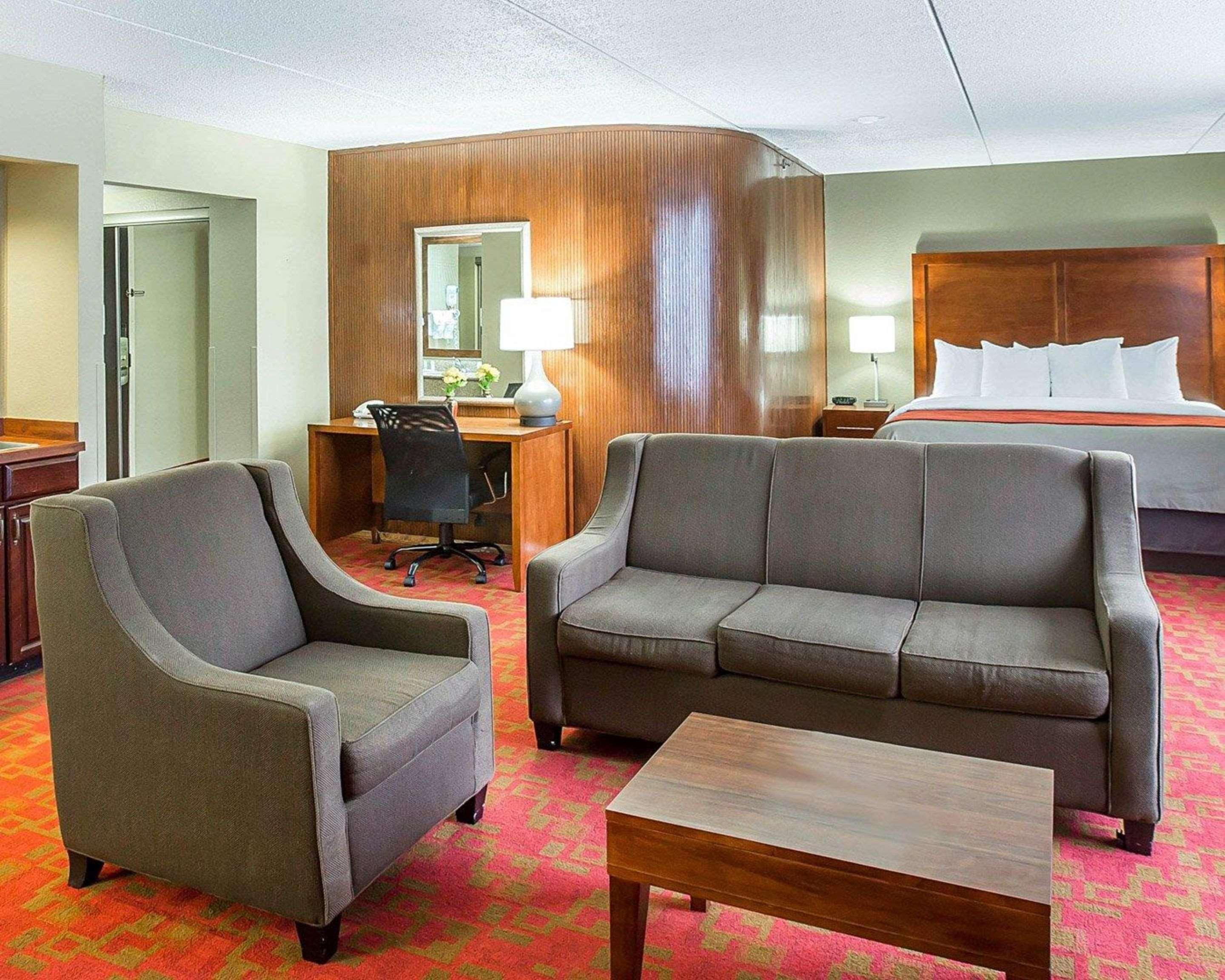 Comfort Inn Matthews / Charlotte מראה חיצוני תמונה