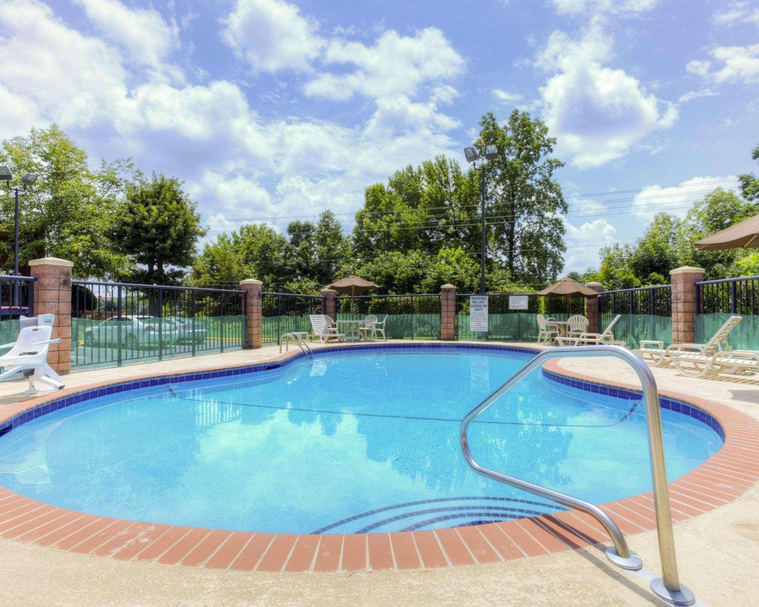 Comfort Inn Matthews / Charlotte מראה חיצוני תמונה