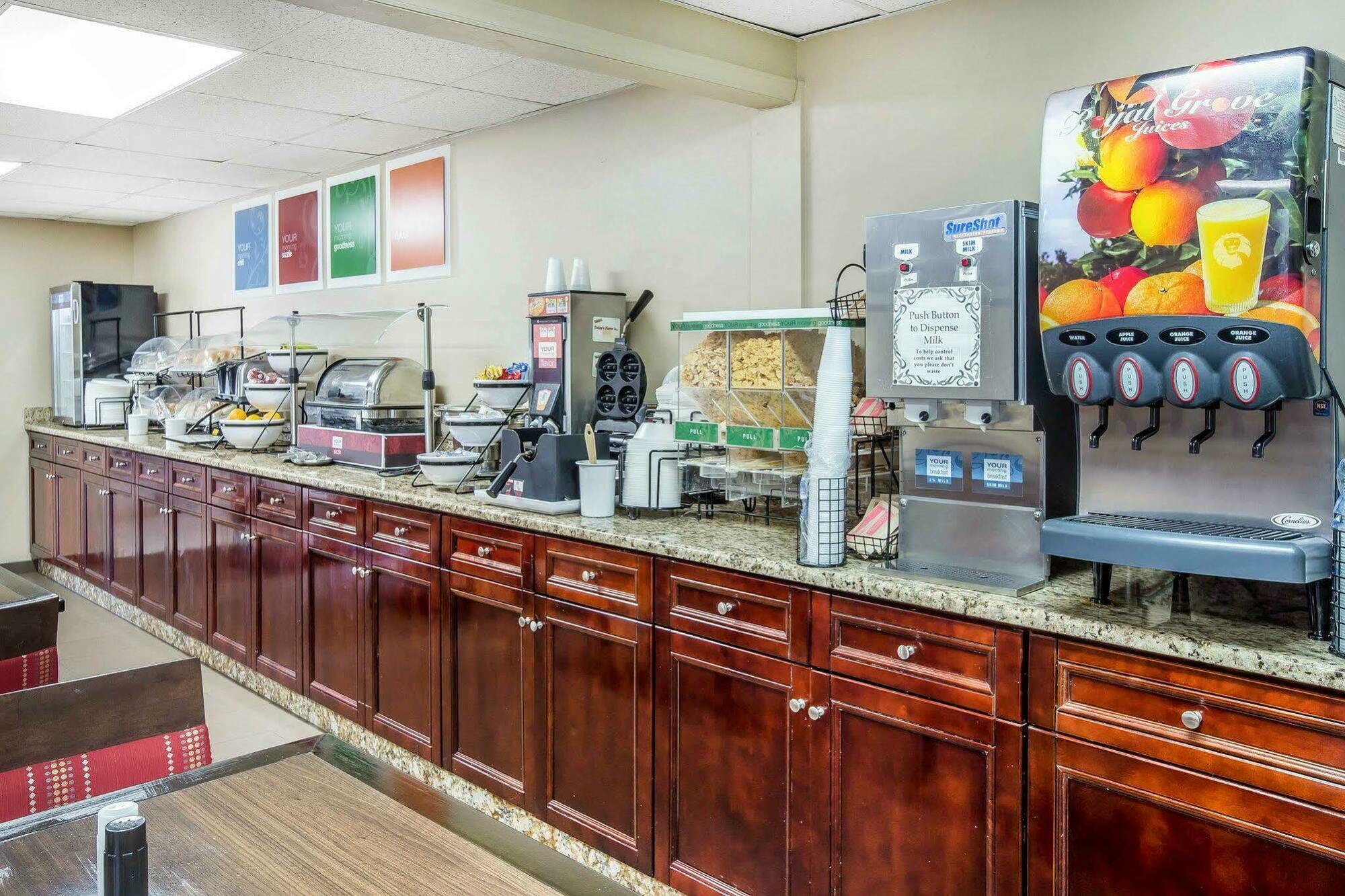 Comfort Inn Matthews / Charlotte מראה חיצוני תמונה