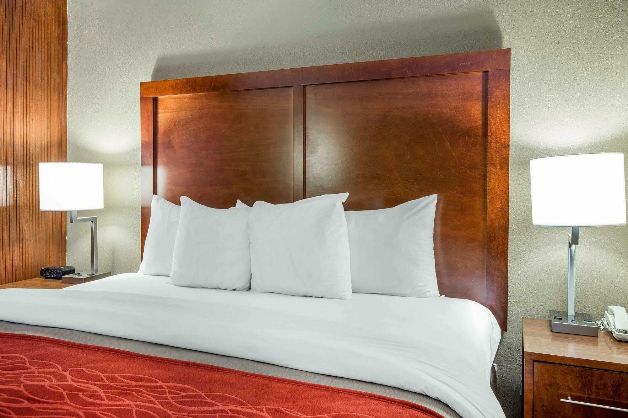 Comfort Inn Matthews / Charlotte מראה חיצוני תמונה