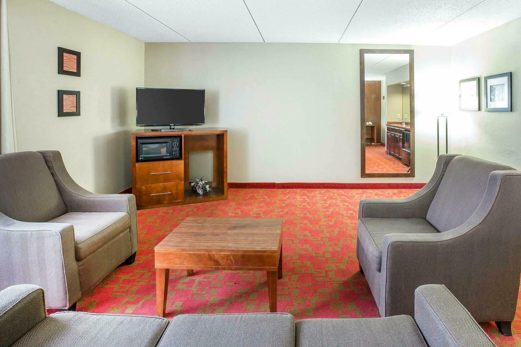 Comfort Inn Matthews / Charlotte מראה חיצוני תמונה
