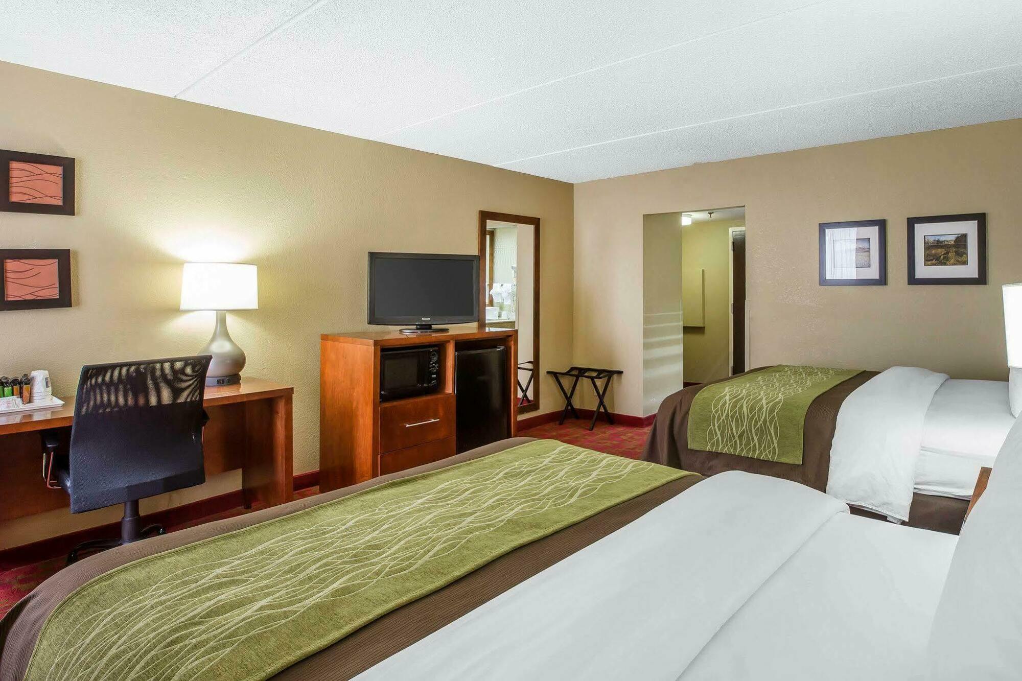 Comfort Inn Matthews / Charlotte מראה חיצוני תמונה